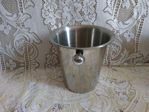 Cubo Metálico Estilo Vintage para Decoración del Hogar y Macetas - Product Image 1