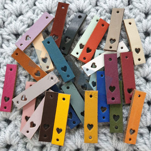 Fabricant d'étiquettes en cuir personnalisées, couleur et logo en relief, vente en gros, étiquettes personnalisées de petite taille, usage personnel - Product Image 4