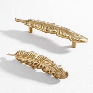 Poignées de porte de placard en laiton faites à la main, finition dorée, tirants décoratifs pour tiroirs de garde-robe, quincaillerie de mobilier de luxe, intérieur moderne - Product Image 2