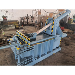 Prensa Compactadora Vertical Hidráulica Vaner para Cartón y Residuos - Product Image 3