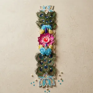 Sculpture murale florale avec plumes de paon et motif bougie pour la décoration de la maison à l'occasion du Diwali, style bohème, art pour le salon - Product Image 3
