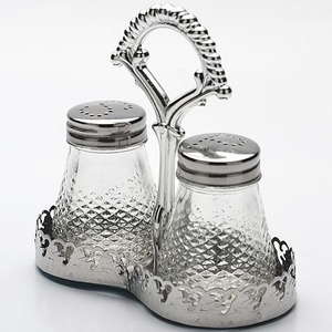 Ensemble élégant de salières et poivrières dorées avec fleurs en cristal, récipients à condiments en métal pour la table - Product Image 3