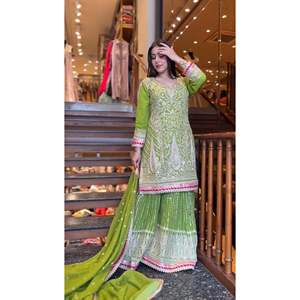 Beau haut Sharara pour femme et ensemble Dupatta avec travail de séquence de broderie complexe - Product Image 2