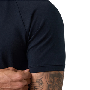 เสื้อยืดออกกำลังกายผู้ชายสีน้ำเงินกรมท่า ผ้าเจอร์ซีย์คอตตอน 100% แห้งเร็ว ระบายอากาศดี เหมาะสำหรับการฝึกซ้อม ฟิตเนส และเล่นกีฬา - Product Image 5