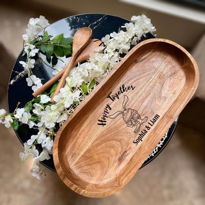 Bol de service ovale artisanal en bois d'acacia gravé, fait main, pour fruits, pain et en-cas, style rustique, cadeau chrétien, décoration - Product Image 5
