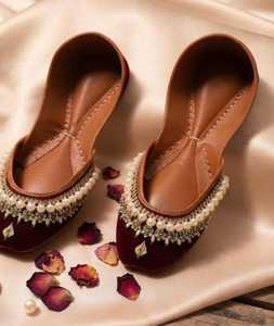 Wholesale Ladies Khussa Traditional Pumps Handmade Pakistani Flats Elegant Embroidered Wedding Ethnic Shoes Factory Supply - Product Image 2