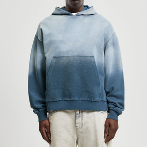 Sudadera con Capucha Oversize de Moda, 100% Algodón Felpa, Degradado Ombre, con Bolsillo Canguro, Ajuste Relajado, Estilo Urbano Moderno - Product Image 2