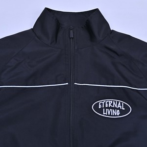 Chaquetas Deportivas Negras para Hombre, Resistentes al Viento, Corte Regular, Color Sólido, Cierre Frontal con Cremallera, Cuello Alto, Ropa Deportiva de Otoño, Precio al por Mayor, con OEM - Product Image 3