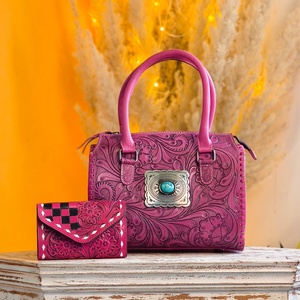 กระเป๋าถือหนังแท้ Venus Leathers รุ่น Speedy สำหรับผู้หญิงและเด็กผู้หญิง กระเป๋าสะพายไหล่หนังแท้ ปี 2026 ขายส่ง กระเป๋าเดินทางน้ำหนักเบา ลายดอกไม้ - Product Image 5