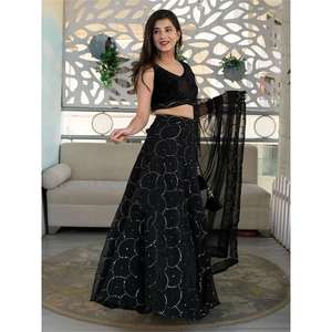 Magnifique Lehenga Choli en Organza Noir Brodé pour Réception, Vêtement Zeel Semi-Couture, 2,5 kg, Fabrication Manuelle - Product Image 2