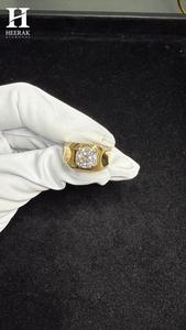 Bagues signet solitaires de luxe pour hommes, en diamant de laboratoire taille ronde, à bande épaisse, vente en gros - Product Image 4