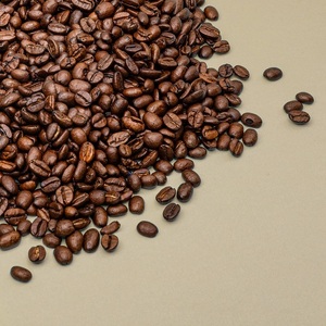 Grains de café biologiques de qualité supérieure à prix de gros, à l'arôme riche et à la saveur onctueuse, pour torréfaction fraîche et brassage quotidien - Product Image 5