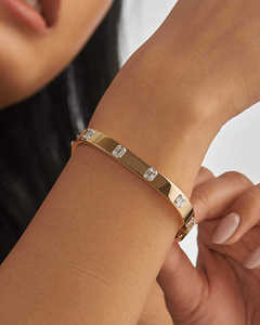 AMBER JEWELS Pulsera de Cadena y Eslabones Unisex Chapada en Oro de 18K con Diamante de Corte Esmeralda Engastado en Garra, Joyería Estilo Hip Hop para Boda - Product Image 1