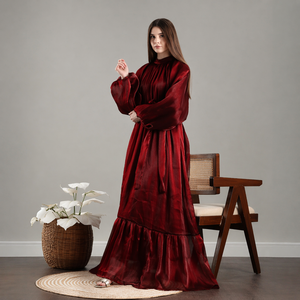 เดรสยาวคอสูงสีแดงเลือดหมูประกายมุก |   ชุดราตรีทรงเอไลน์แบบเรียบหรู แขนทรงโคมไฟ ผ้าพลิ้วไหว เหมาะสำหรับงานเลี้ยง - Product Image 2