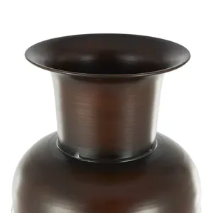Juego de 3 Jarrones Modernos de Metal Blancos con Patrón de Malla Marrón, Hechos a Mano, Decorativos para Mesa, para Diseño de Interiores del Hogar - Product Image 4