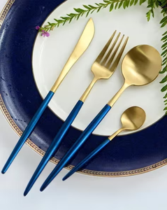 Ensemble de couverts de luxe en métal, cuillère et fourchette élégantes, accessoires de table pour restaurant, cuisine et réceptions - Product Image 2