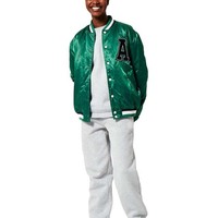 Blouson Varsity Vert Homme avec Boutons Pression, Patch Lettre A, Col et Poignets Côtelés – Veste Bomber Sportive en Satin pour l'Automne – En Vente
