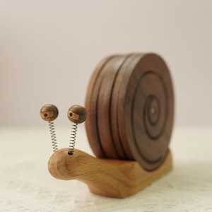 Juego de Posavasos de Madera con Forma de Caracol, Hechos a Mano, con Adorable Soporte para Caracol, Decoración Única para el Hogar - Product Image 2