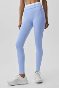 Leggings da yoga a vita alta da donna, pantaloni sportivi elasticizzati senza cuciture a tinta unita, pantaloni attillati da allenamento fitness azzurro chiaro - Product Image 1