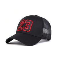 Casquette de baseball OEM brodée en 3D casquette de camionneur unisexe à bord incurvé réglable en maille pour la protection solaire tenue quotidienne marque