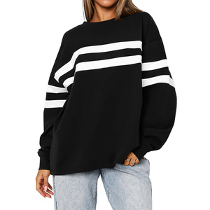 Sudadera Oversize de Cuello Redondo para Mujer, con Rayas, Hombros Caídos, Manga Larga, en Blanco y Negro, Tejida en Algodón, Estilo Otoñal - Product Image 1