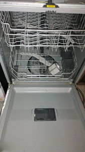 Filtro extraíble de acero inoxidable para lavavajillas con acabado plateado integrado - Product Image 2