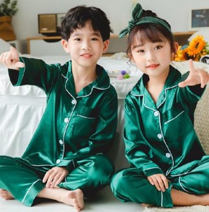 ชุดนอนเด็กแขนยาวสีแดงผ้าซาตินสำหรับเด็กชายและเด็กหญิงชุดนอนฤดูหนาวชุดเด็กสองชิ้น - Product Image 4