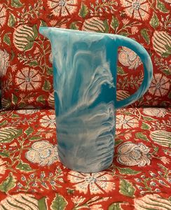 Classic Style Eco-Friendly Resin Jug Tankard Wholesale Tea Pots Kettles for Christmas Gifts Water Jug Pitcher Multi-Resin - Product Image 6