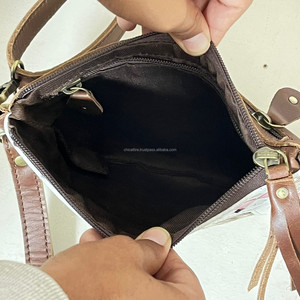 Bolso Bandolera de Cuero Vacuno Genuino Hecho a Mano 2025, Nuevo Bolso de Cuero Repujado a Mano para Mujer, Bolso Delgado con Correa para la Muñeca - Product Image 6