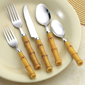 Cubiertos de Acero Inoxidable con Baño de Oro de Diseño Nuevo con Mango de Estilo Moderno, Cubiertos de Lujo de Alta Calidad para Bodas - Product Image 6