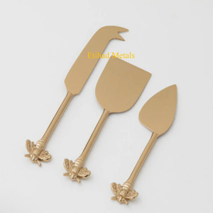 Juego de 3 cuchillos para queso de latón antiguo martillado, cuchillos de acero inoxidable con mango de latón - Product Image 4