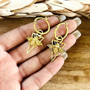 Último Diseño Pendientes de Aro Boho con Abeja, Pendientes Tribales de Latón para Mujer, Joyería Colgante de Abeja Chapada en Oro de 18k, Aros Geométricos al por Mayor/OEM - Product Image 2