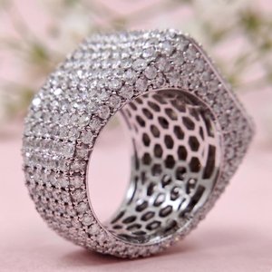 Anillo de lujo de plata de ley 925 con diamante moissanita VVS, diseño de moda hip hop, engaste hecho a mano para hombre. - Product Image 5