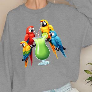 Sudaderas informales de punto para mujer con estampado de loros bebiendo cóctel tropical - Product Image 3