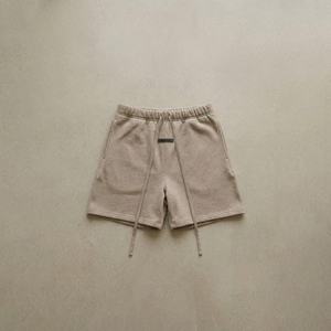 กางเกงขาสั้นลำลองผู้ชายแบบใหม่ปรับแต่งได้ ผลิตจากผ้าเทอร์รี่ฟลีซโพลีเอสเตอร์ 100% ความยาวขาใน 5 นิ้ว สีพื้น ย้อมสีเรียบ ป้องกันรอยยับ ระบายอากาศได้ดี สไตล์สตรีทแวร์ - Product Image 3