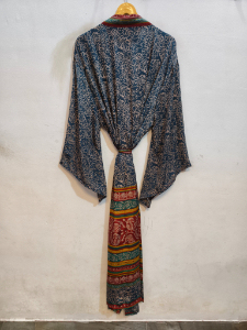 Floral Silk Saree Patchwork <b>Kimono</b> Robe Bikini <b>Cover</b> <b>Up</b> Night Wear Long Robe, Handmade Indian Vintage Recycled Silk Sari <b>Kimono</b>, - Product Image 4