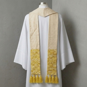 Étole de Prêtre Brodée à la Main en Or Métallique avec Pompons – Vêtement Cérémoniel de Luxe pour l'Exportation d'Habillement Religieux Haut de Gamme - Product Image 5