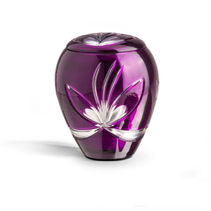 Urne élégante en émail blanc avec une magnifique incrustation de rose dorée pour un repos paisible. Disponible aux prix de gros. - Product Image 6