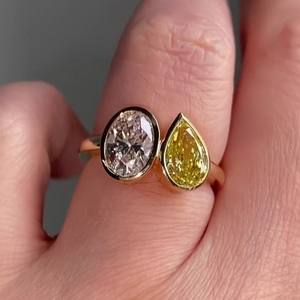 Elegante Anillo de Compromiso Abierto Toi et Moi con Diamante Cultivado en Laboratorio, Color Amarillo Pera y Corte Ovalado, en Plata 925 con Engaste de Bisel, para Mujer - Product Image 6