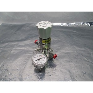 Régulateur Tescom 74-2462KR922-079 avec câble - Équipements et pièces semi-conductrices de renommée mondiale chez Trusted Global - Product Image 1