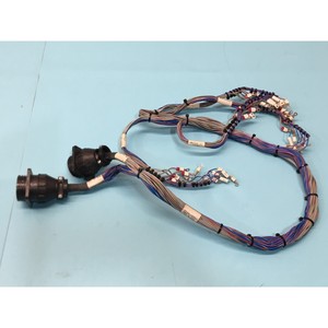 AMAT 0020-76450 BRACKET TOP MTG SHORT MANIFOLD FAC - Equipo y piezas de semiconductores de confianza globales de la marca Legacy - Product Image 1