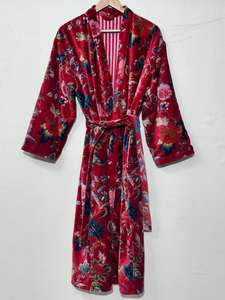 Robe kimono en velours coton rouge floral, peignoir de mariée, robe de demoiselle d'honneur, peignoir d'hiver - Product Image 4