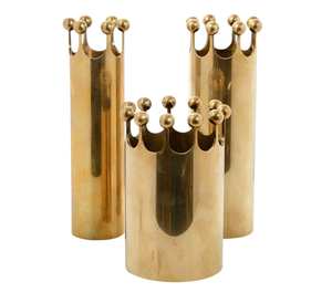 Vase à fleurs en métal fait main de style couronne, élégant et décoratif, pot à fleurs moderne, accent de décoration pour la maison, pour table et aménagement intérieur - Product Image 1