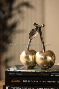 Figurine en métal de couple de canards s'embrassant, Statue de cygnes amoureux en métal massif, Décoration de bureau Feng Shui Oiseaux de l'amour - Product Image 2