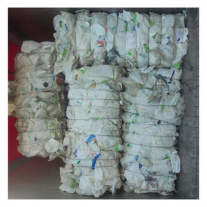 Residuos de Botellas de Leche HDPE Recicladas para la Producción de Plástico Sostenible y la Recuperación de Recursos - Product Image 1