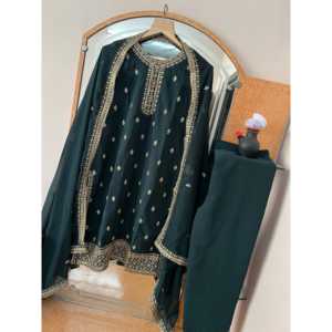 ชุดเสื้อผ้างานปาร์ตี้สำหรับผู้หญิงชุดสวมใส่ด้านบนล่างและสวยงาม - Product Image 3