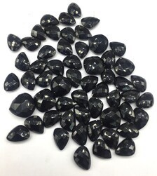 Mélange de pierres précieuses facettées noires naturelles, 56 pièces, pierres brutes pour la création de bijoux fins - Product Image 4