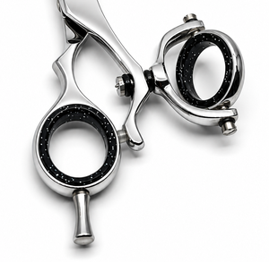 Tijeras de Peluquería Profesionales de Acero Inoxidable Japonés con Diseño Giratorio para el Pulgar - Product Image 4
