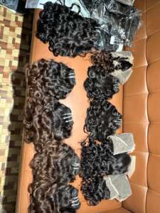 Paquetes de cabello indio rizado de bebé virgen Cabello de templo crudo Extensiones de brillo natural de textura suave sin procesar: No modelo permanente - Product Image 4