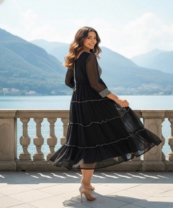 Kurti en Georgette Brodé Fantaisie, Vêtement Ethnique Noir pour Usage Quotidien, Prix de Gros - Product Image 4